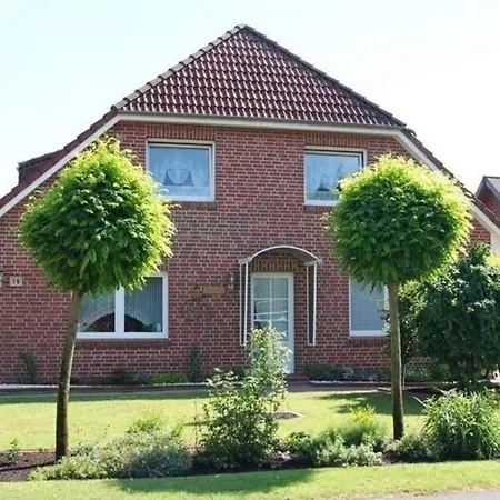 Apartment In Flachsmeer Mit Grill, Terrasse Und Garten Westoverledingen